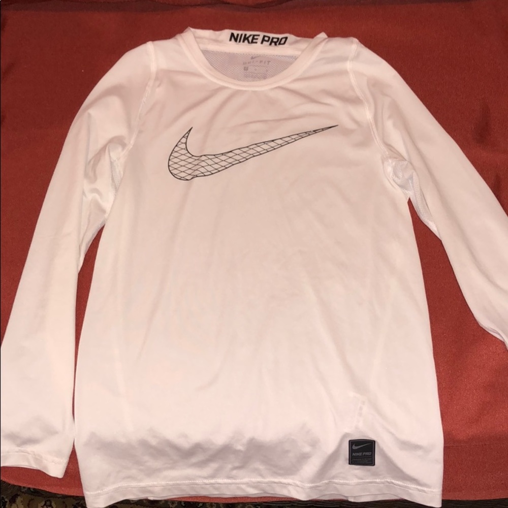 nike pro athletic shirt!!